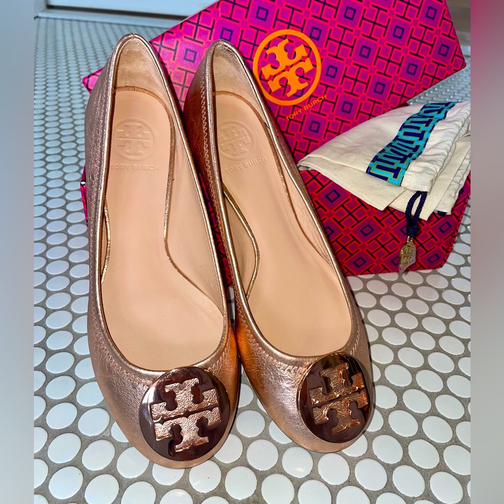 *RARE* Tory Burch Reva Rose Gold Flats Mint Condition Size 7